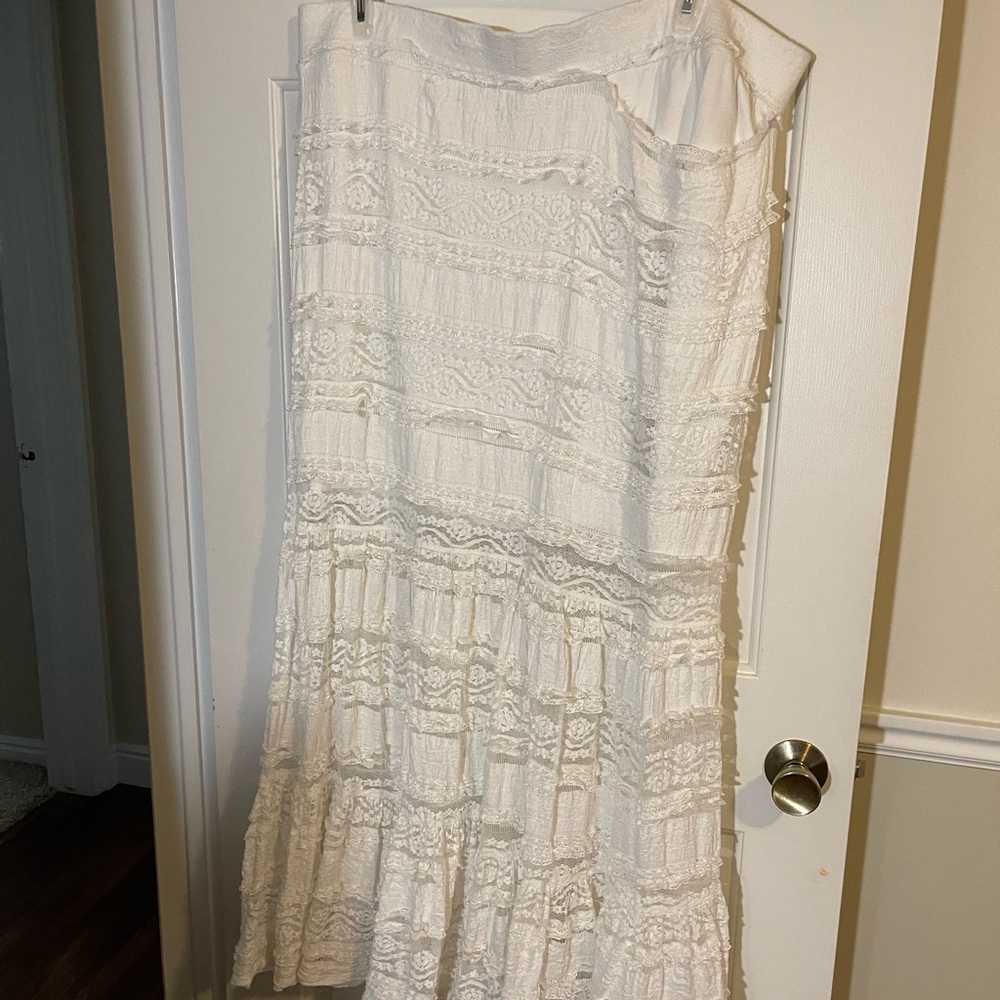 Torrid lace mini lace skirt size 3